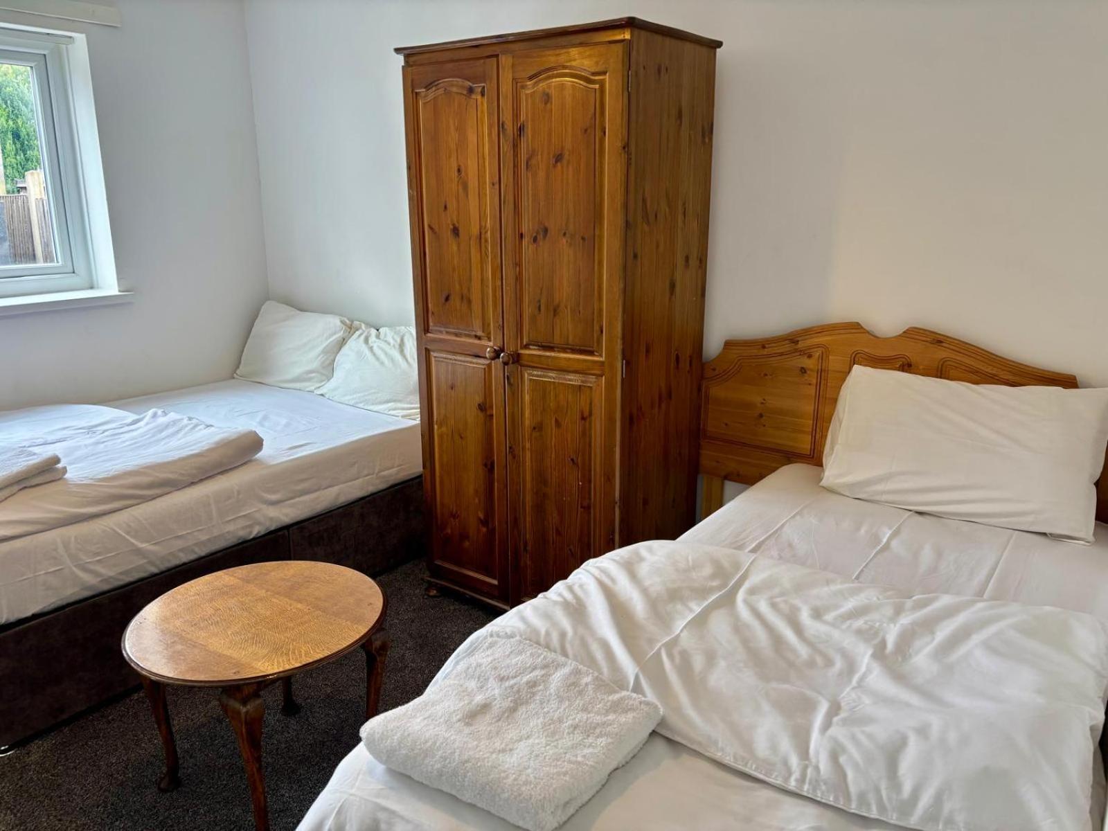 Stainless Guests House Hotel Dudley Buitenkant foto
